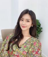 　投资理财名人名言有哪些?扩张中不忘谨慎，谨慎中不忘扩张……我讲求的是在稳健与进取中取得平衡。船要行得快，但面对风浪一定要挨得住。一同来看看投资理财名人名言80句精选大全,欢迎查阅!　　投资理财名人名言1　　1、当生意更上一层楼的时候，绝不可有贪心，更不能贪得无厌。——李嘉诚　　2、不要懵懵懂懂的随意买股票，要在投资前扎实的做一些功课，才能成功!——威廉·欧奈尔　　3、身在市场，你就得准备忍受痛苦... 